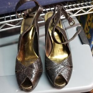 Stuart Weitzman strappy platform peep toe heels. Brown size 9.5.